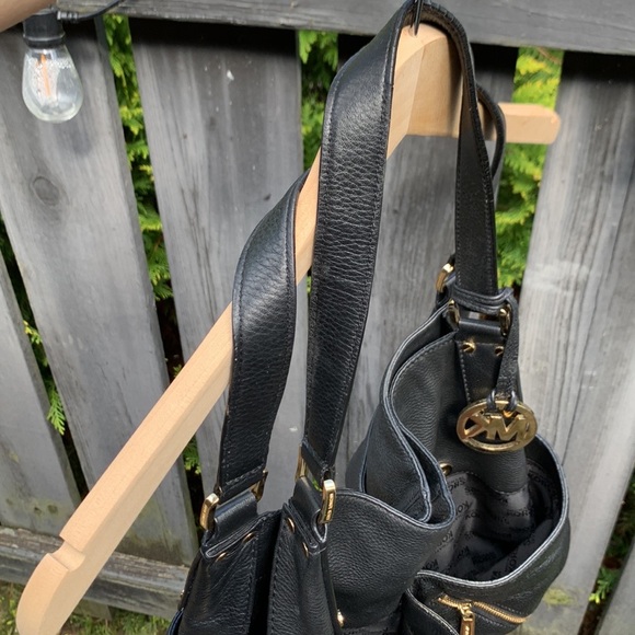 Michael Kors Purse - Picture 13 of 16